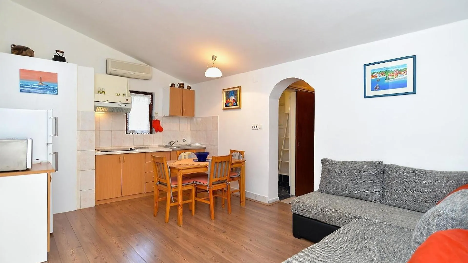 Apartment Ferienwohnung Fuer 4 Personen Ca 50 Qm In Medulin, Istrien Suedkueste Von Istrien
